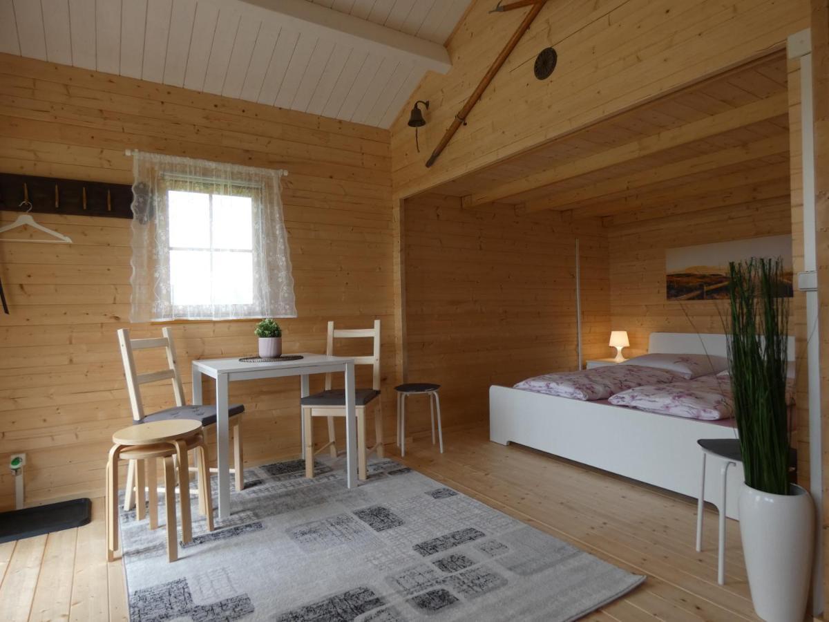 Peenehof Koeppen - Ferienwohnungen & Schlaffaesser Jordenstorf Zewnętrze zdjęcie