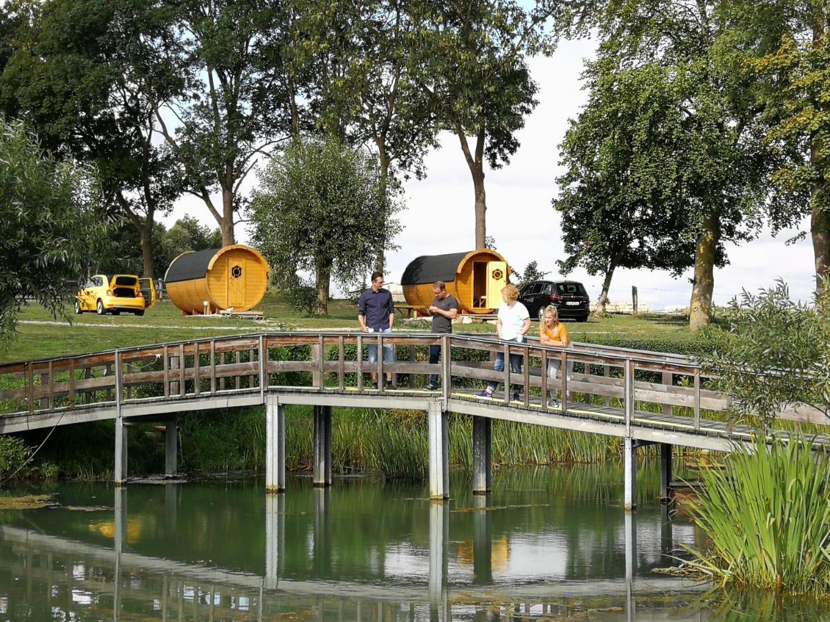 Peenehof Koeppen - Ferienwohnungen & Schlaffaesser Jordenstorf Zewnętrze zdjęcie