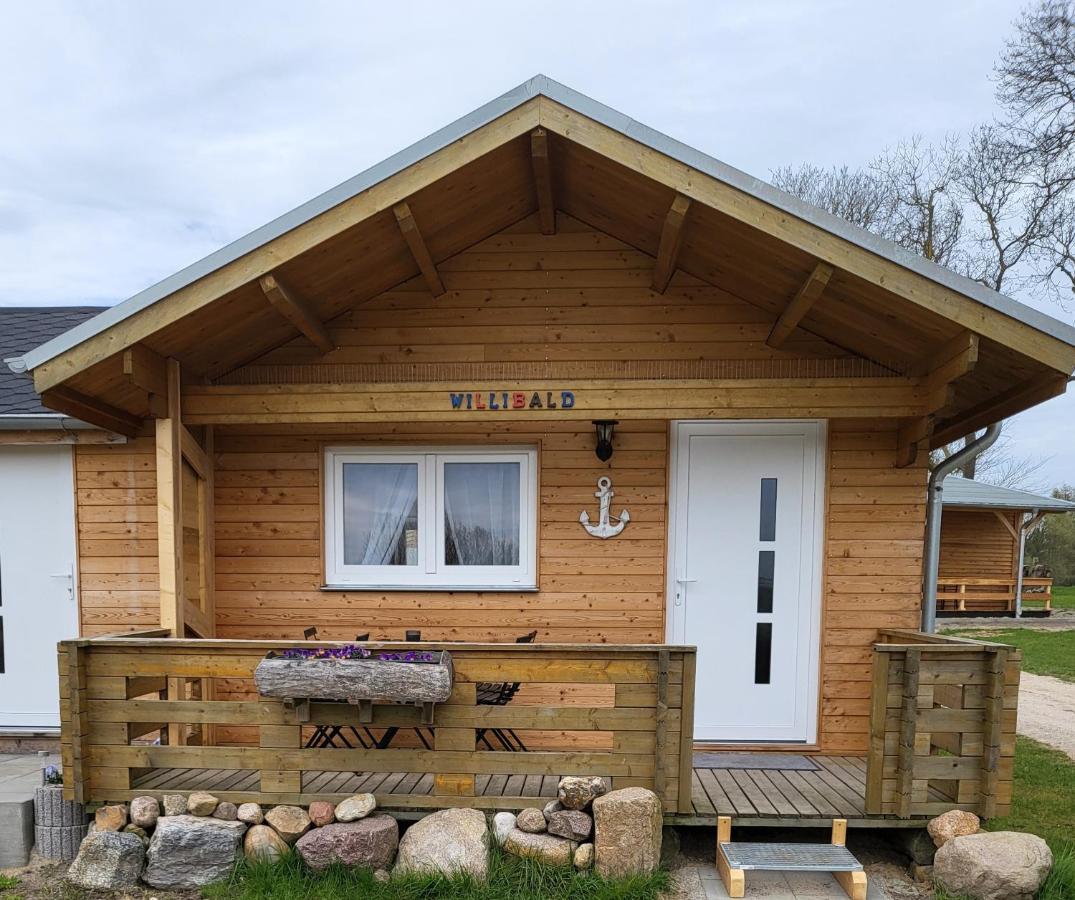 Peenehof Koeppen - Ferienwohnungen & Schlaffaesser Jordenstorf Zewnętrze zdjęcie