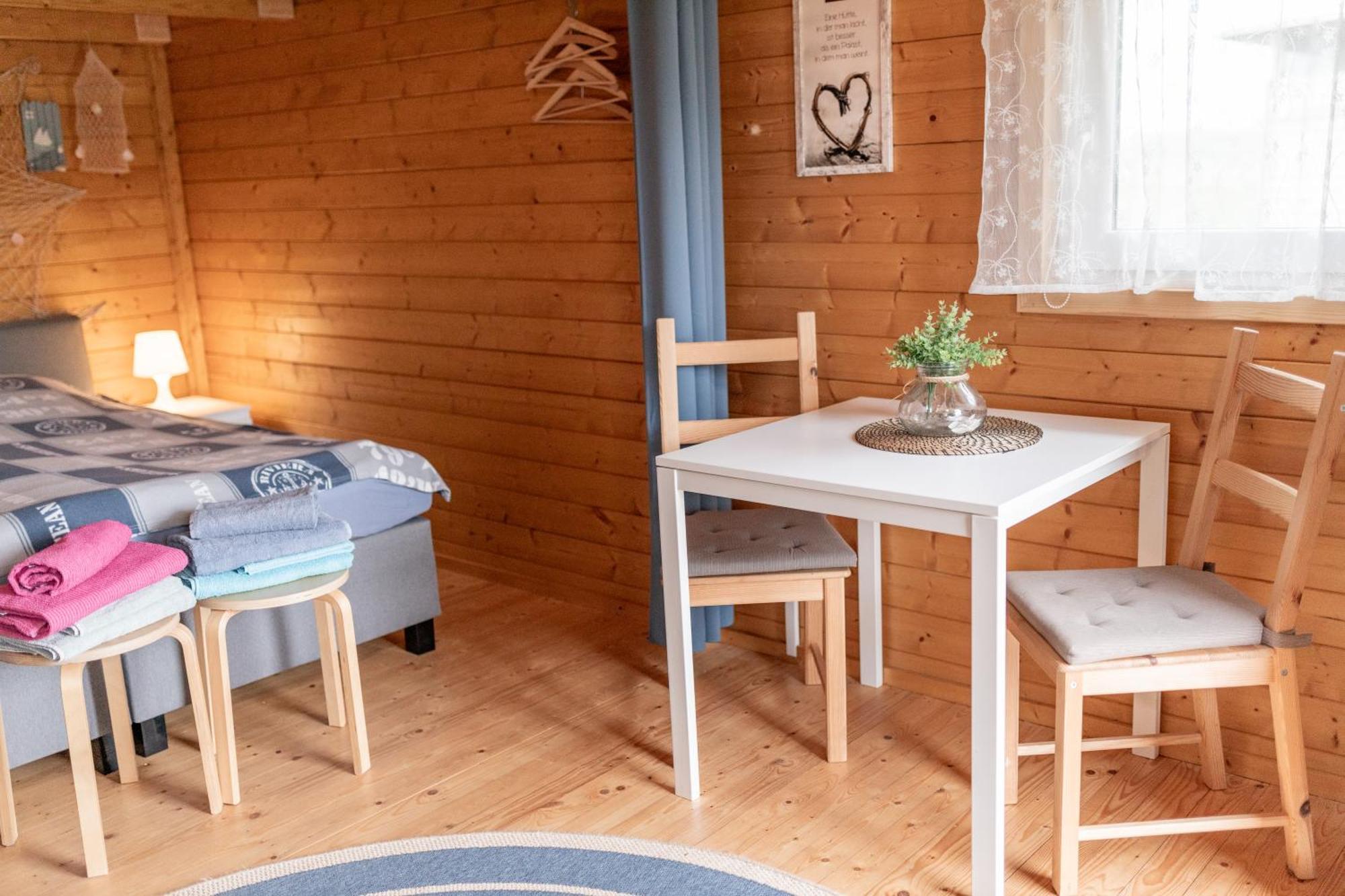 Peenehof Koeppen - Ferienwohnungen & Schlaffaesser Jordenstorf Zewnętrze zdjęcie