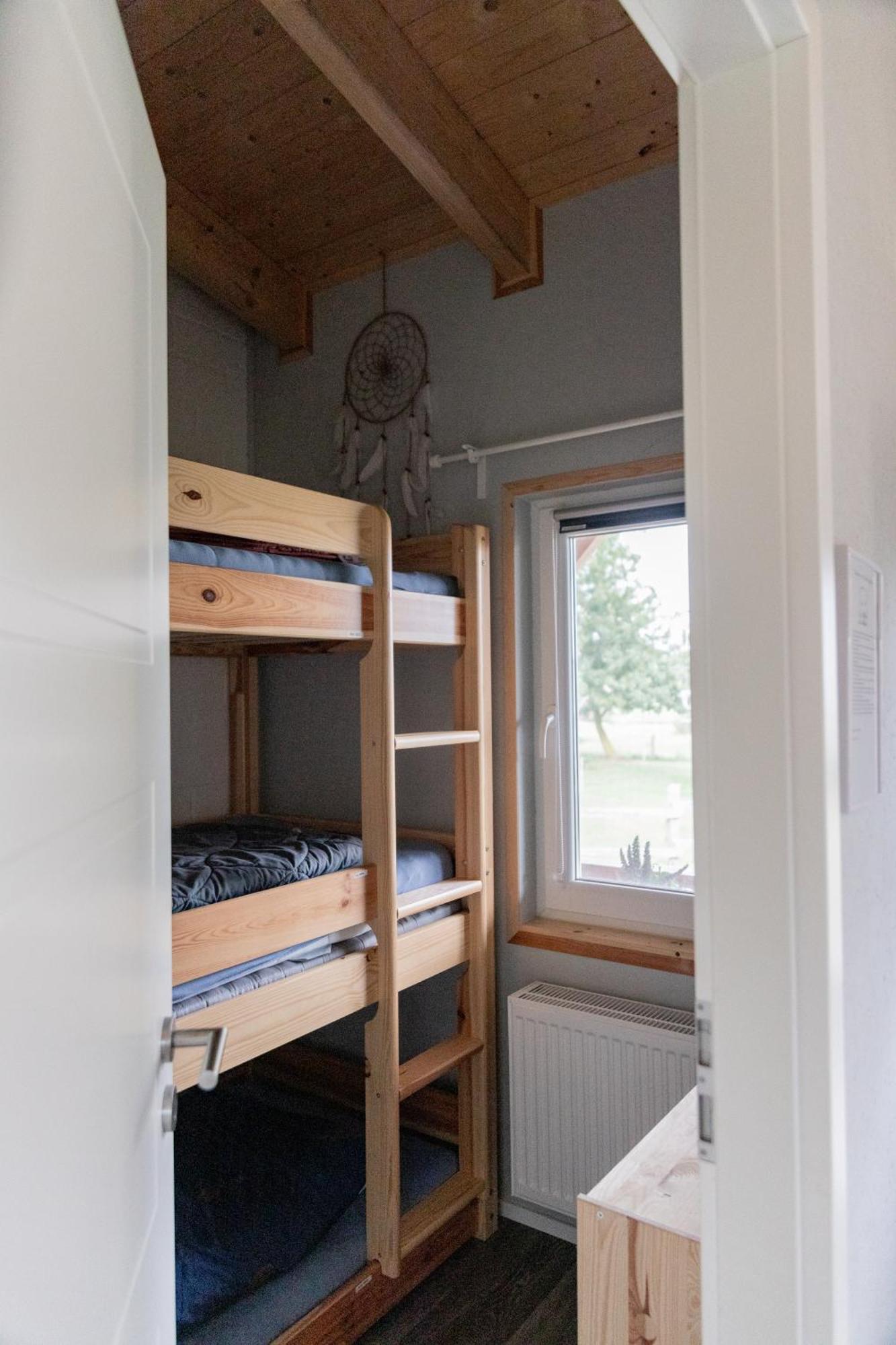 Peenehof Koeppen - Ferienwohnungen & Schlaffaesser Jordenstorf Zewnętrze zdjęcie